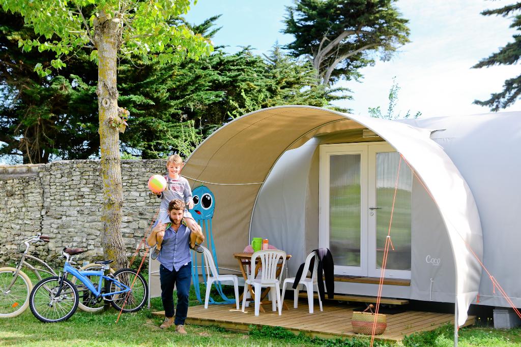 Partir-au-camping-la-Tour-des-Prises-sur-lIle-de-Ré