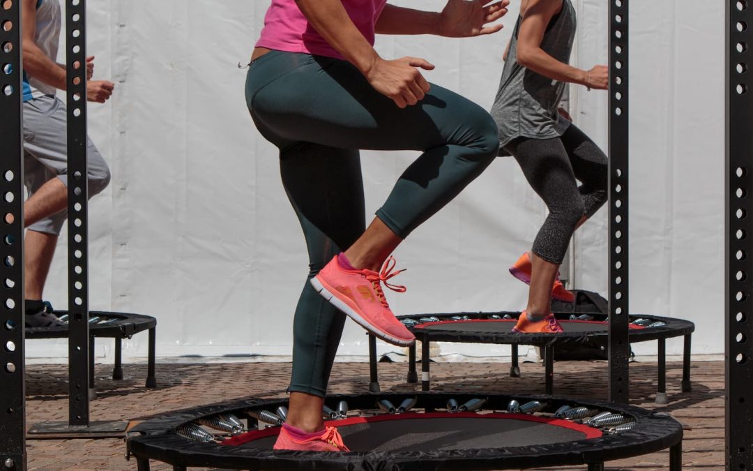 Comment faire de l&rsquo;exercice sur un trampoline ?